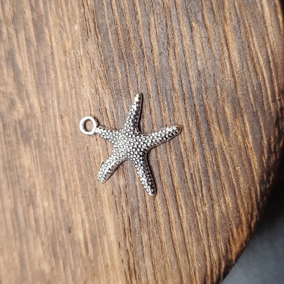 Sterling starfish‎ charm pendant P134 - Picture 1 of 2